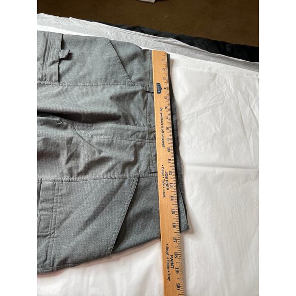American Fishing Tackle Co size 32 shorts gray snap pockets outdoors - Picture 6 of 8
